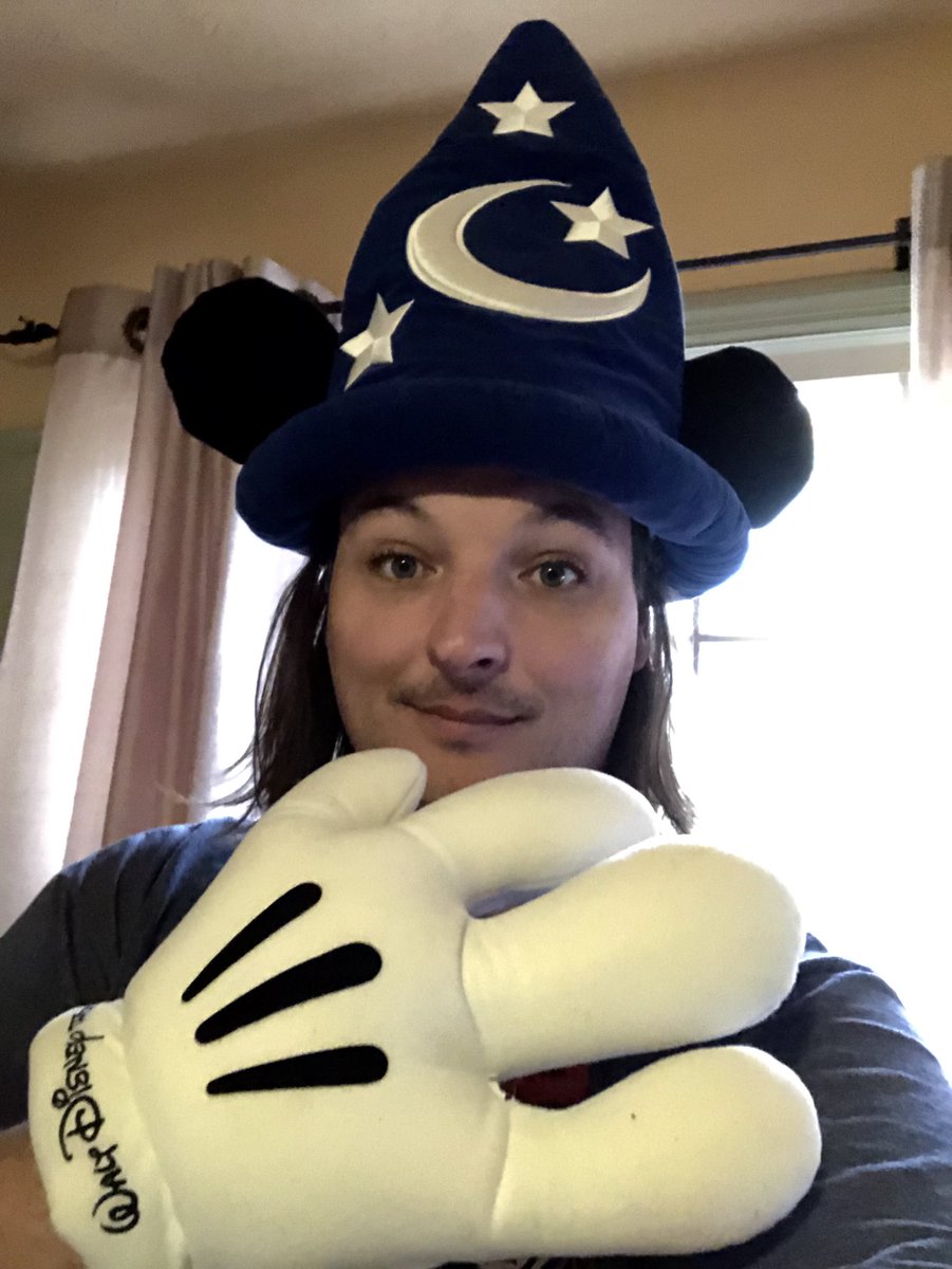williamjbarry's tweet photo. #ShareYourEars https://t.co/CqHJJdvR9w