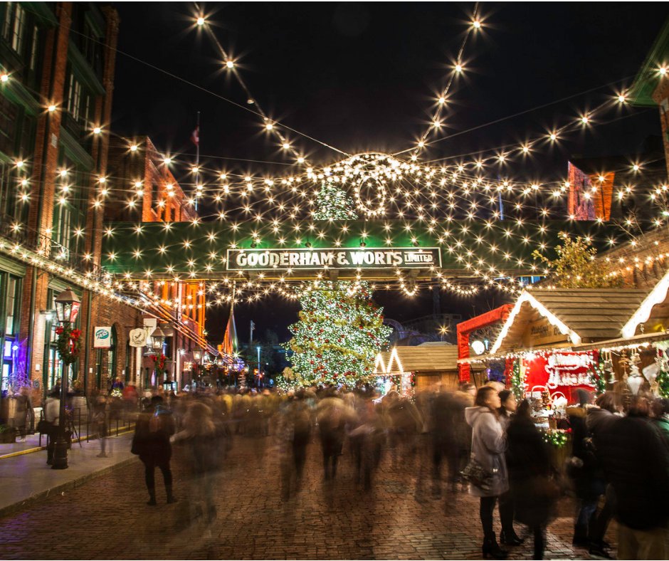 Today's the day! #DistilleryTO's @TOXmasMkt opens at 4pm! 🎅🎄 Opening Ceremonies kickoff at 6pm with the official tree lighting, and performances by <a href="/rileyjuno/">Sharon Riley</a> and <a href="/beelica/">Barbra Lica</a>! 🎶