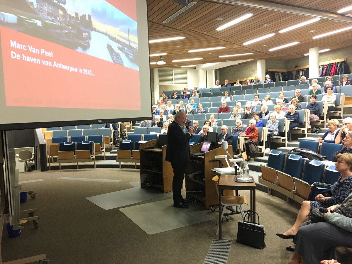 ‘Levenslang leren’ onder dat motto nodigt de Seniorenacademie <a href="/KU_Leuven/">KU Leuven</a> me vandaag uit in #Antwerpen. Klaar voor presentatie ‘Haven van Antwerpen in 2030’... over geleverde inspanningen  en toekomstige uitdagingen van @PortofAntwerp