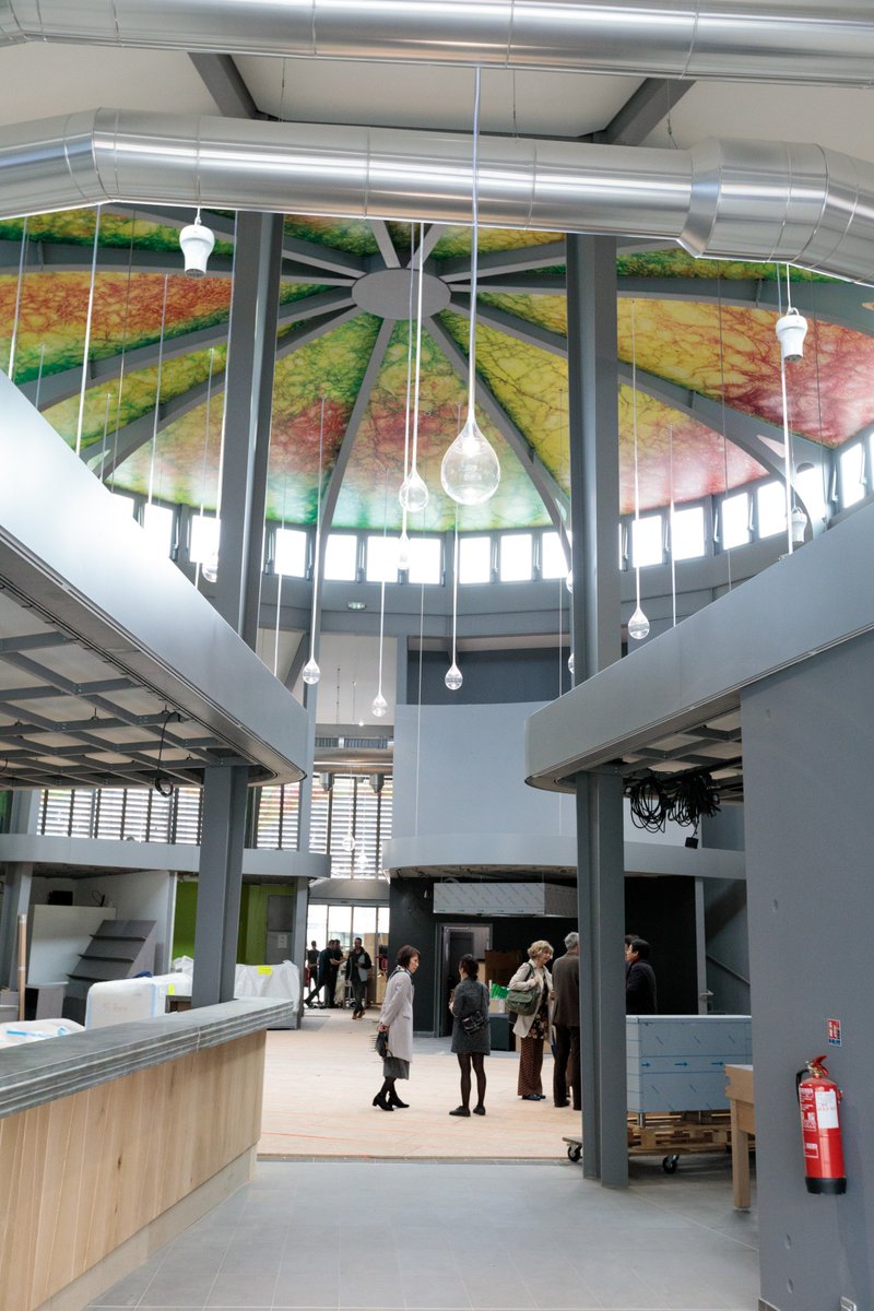 montpellier_'s tweet photo. 🍈🥕🧀Le chantier des Halles Laissac touche à sa fin: ouverture le 1/12 ! La Halle prend une allure colorée grâce à l'oeuvre réalisée par Mona Kim, étudiante coréenne lauréate du concours des Beaux-Arts, déclinaison du melon rappelant le Midi de la France.
https://t.co/OMiW6hxpGl https://t.co/bofoAeUe5T