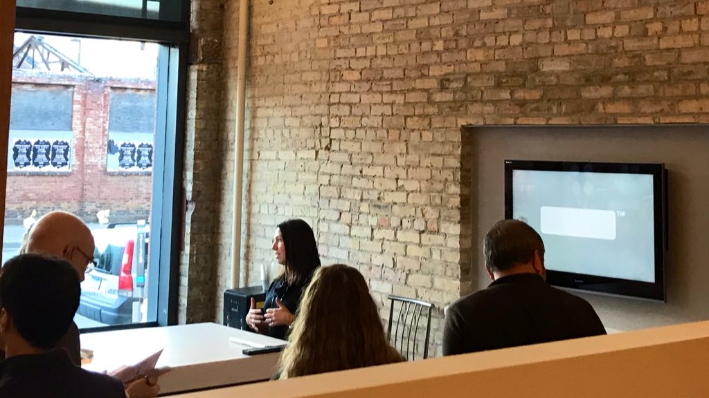 KellerOfCapsule's tweet photo. Our new best friend @brandless is speaking @capsuledesign this morning. An amazing story told here at #thinkandlink https://t.co/TsNrSskl5t