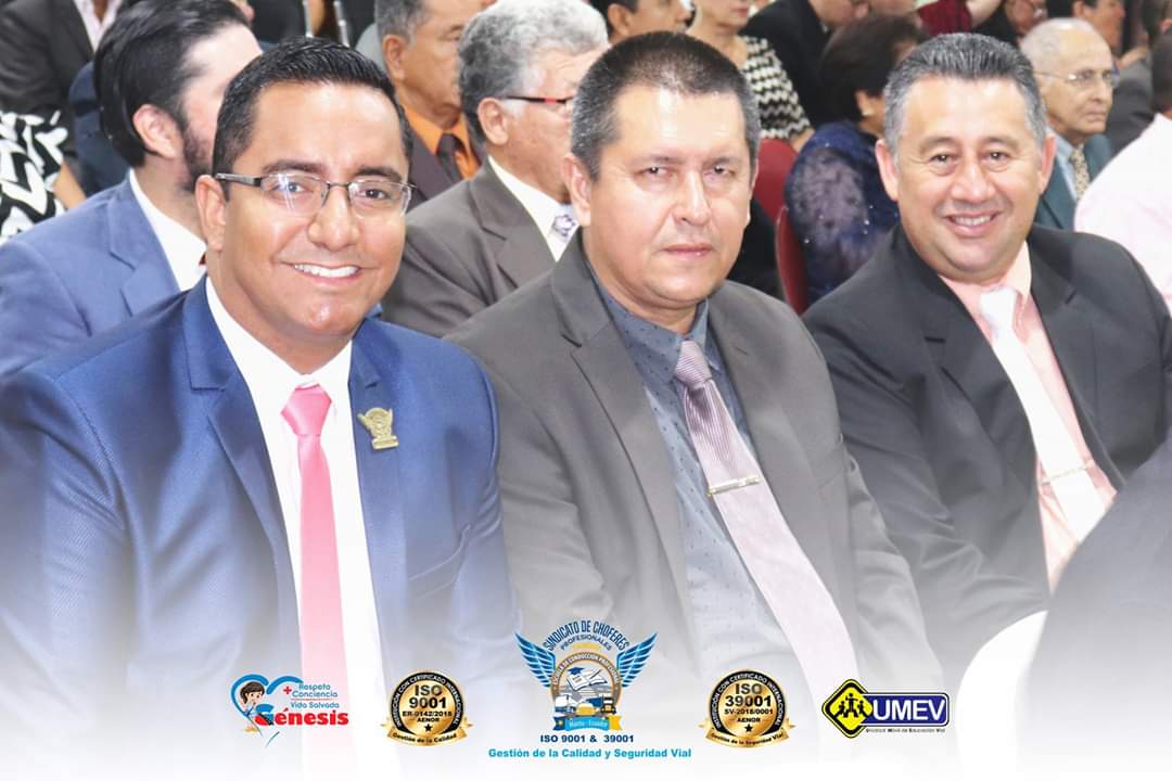 SCHP_TARQUI's tweet photo. 🎉✨|BODAS DE ORO|✨🎉
Nos unimos a la celebración de nuestros compañeros del #SindicatodeChoferesdeCalceta, que celebraron el 50 aniversario de vida institucional. ¡Éxitos y salud por muchos años más! https://t.co/fazoKGUhdU