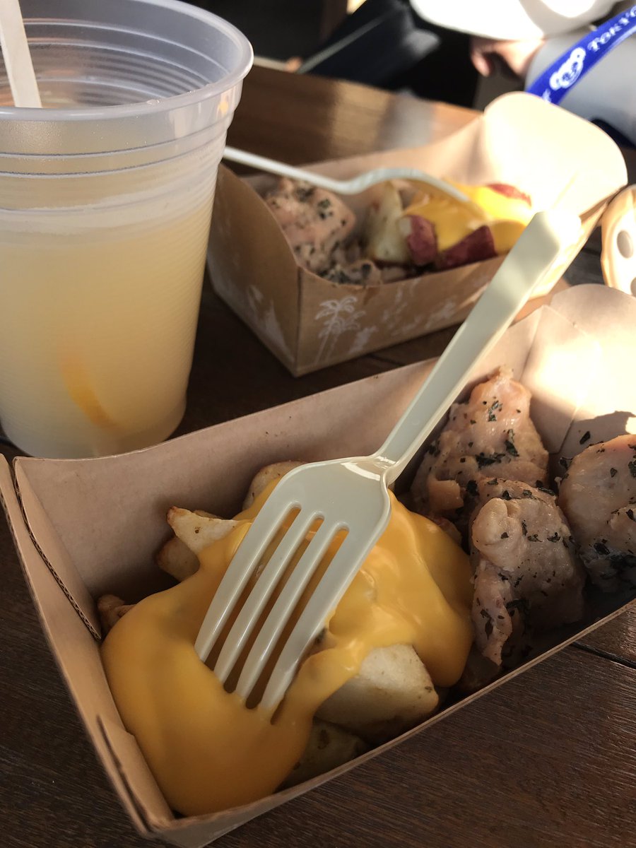 ディズニー食べ歩き ディズニー食べ歩き