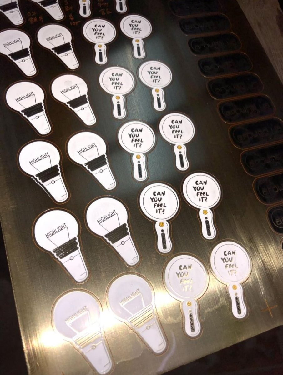 Hii_Light_1016's tweet image. HIGHLIGHT ENAMEL PINS
Anyone interested plz pm me😊

#highlight #하이라이트 #AroundUs