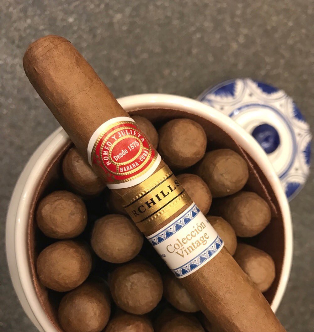 CigarsMyLife's tweet photo. Romeo y Julieta Churchills Vintage Collection Jar #available #order #habanosspecialist #habanos #cigaroftheday #cigaraficionado #botl #cuba #romeoyjulieta #jar #vintage #agedcigars https://t.co/TxMLtxxXPN