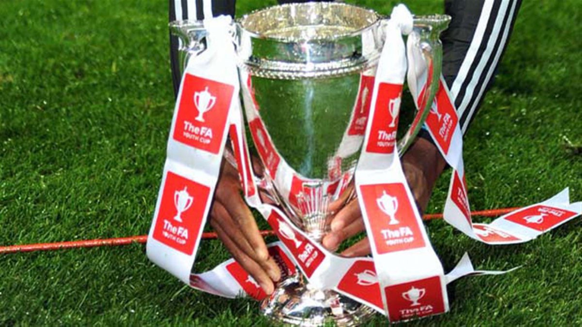 ChronandEcho's tweet photo. Big night for Cogenhoe as they host Coventry City in FA Youth Cup #cooks #FAYouthCup 

https://t.co/gvoRi3wXIF https://t.co/3HecngSECy