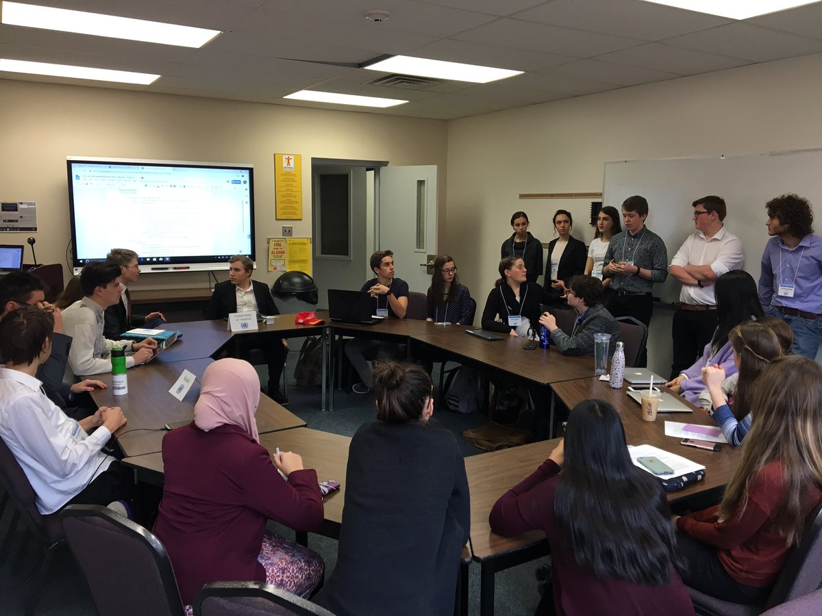 TaraTlreid's tweet photo. Day two of HPEDSB Model UN ... can these committees create resolutions to rid the world of modern day slavery? #modelun2018 https://t.co/Ipoew4RWfF