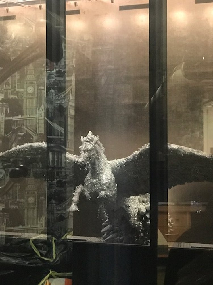 The view from our offices just got even more sparkly! 

<a href="/Selfridges/">Selfridges</a> unveiled this 24ft crystal-encrusted statue of Pegasus: the centrepiece of their brand-new destination restaurant, Brasserie Of Light. 

Fabulous! 

#pegasus #brasserieoflight #selfridges #Mayfair