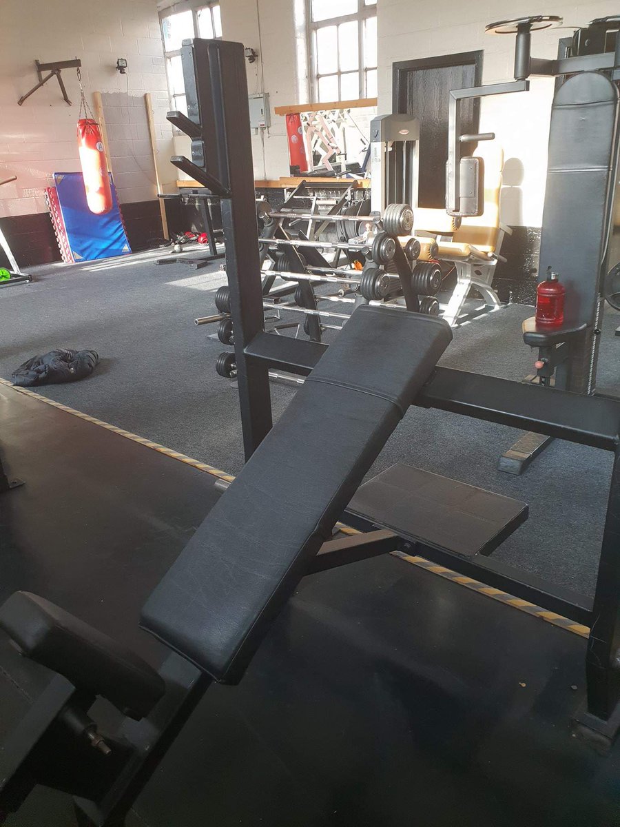 MuscleMadnessUK's tweet photo. Top equipment for sale!!! £150 for both absolute barging for mint condition there in! #gym #Fitness #weight #bodybuilder #FitnessFreak #gymlife #Sales Dm me. https://t.co/jzLIXGrlDW