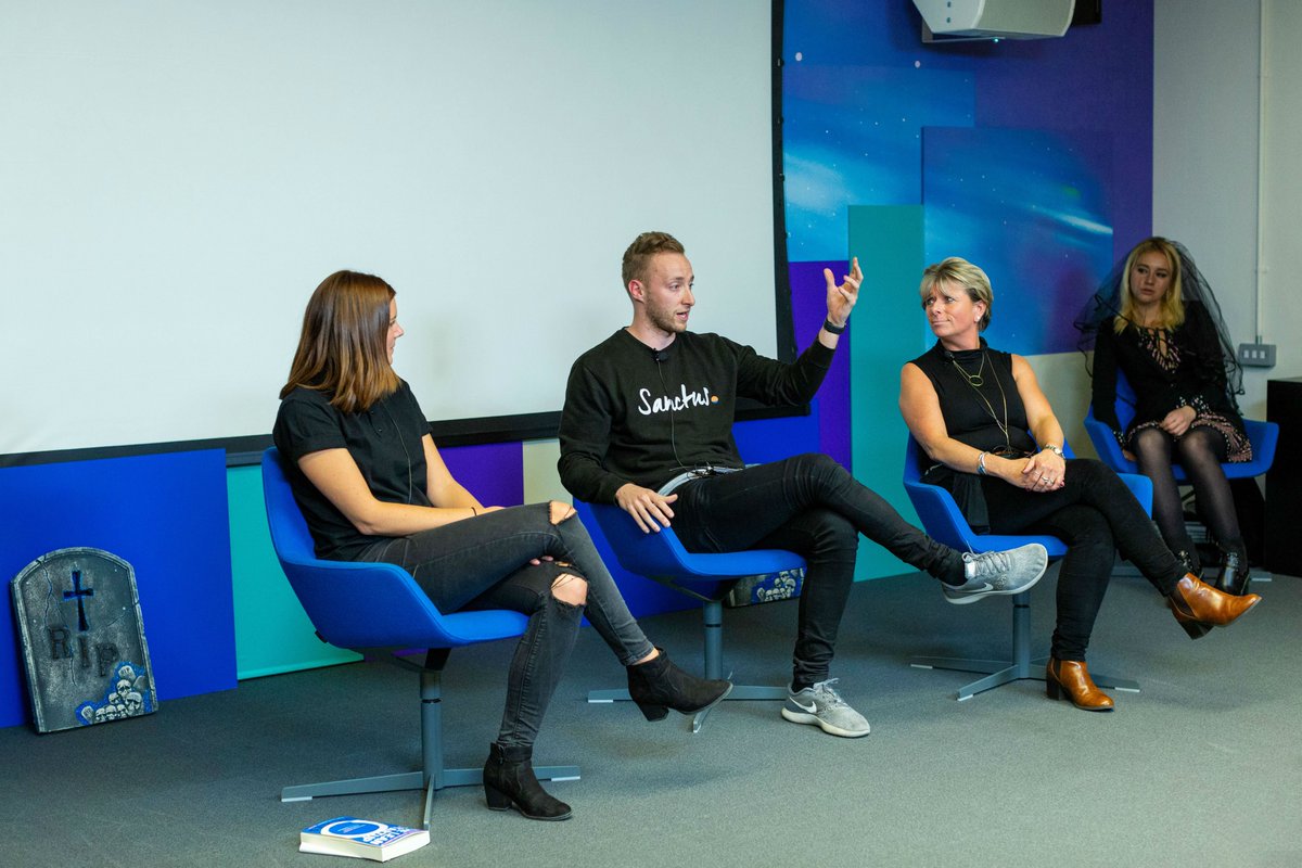 TechHub's tweet photo. “We need to redefine failure. (...) We fear failure and we fear being broken" <- great write up from @Perdiealder on our Startup Funeral back in October with @pennypower and @georgebettany. #failfast #TechHubLife https://t.co/LAg0nKwssZ https://t.co/rQCWxAsZMt