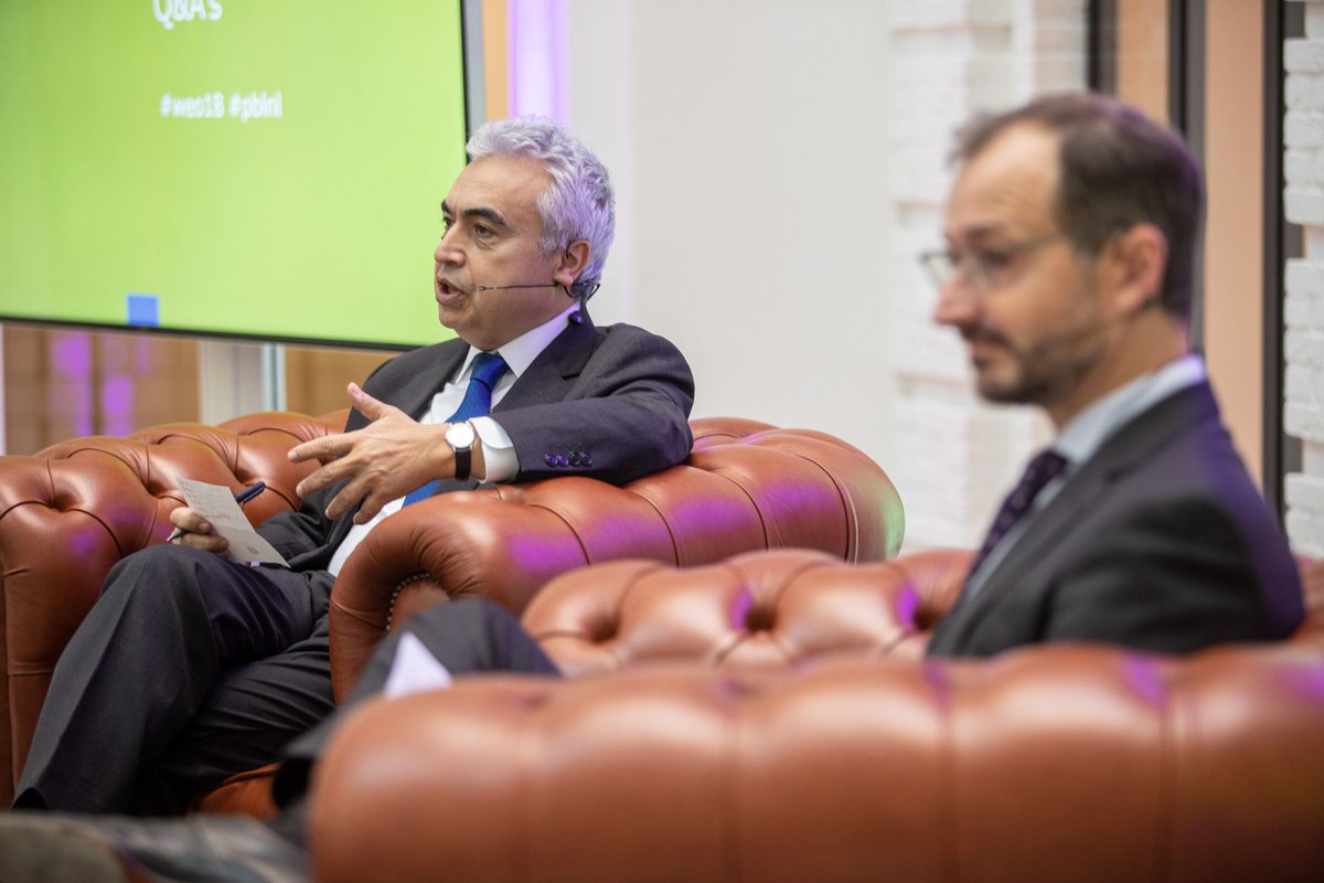 Happy to be at The Hague in The Netherlands today with Minister Wiebes @MinisterieEZK, to discuss opportunities for hydrogen and present #WEO18.