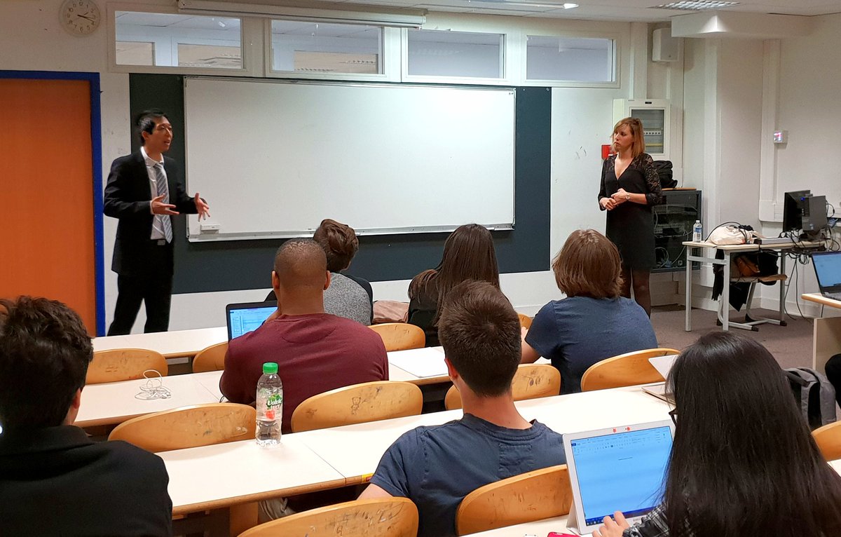 JuniorJEECE's tweet photo. Formation "Comment réussir son entretien d'embauche" par notre #PartenaireEnOr @DevoteamFrance. Merci aux intervenants de partager leurs conseils pour se démarquer, gérer les questions inattendues et mieux se connaître pour mieux se vendre ! #WeAreJE #VieAssoECE #ImproveAndExcel https://t.co/njhIbbDJHp