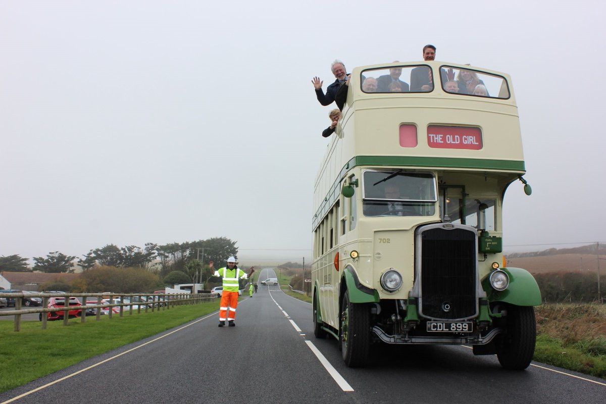 IslandRoads's tweet photo. Huge thanks to all those attending a ceremony to open the resurfaced Military Road earlier. Over 70 vintage and classic cars joined a ride-out from @iowpearl to @thewightmouse. While the road is open, finishing work on verges is ongoing. Please enjoy this iconic road safely. https://t.co/9QSrMQa8gj