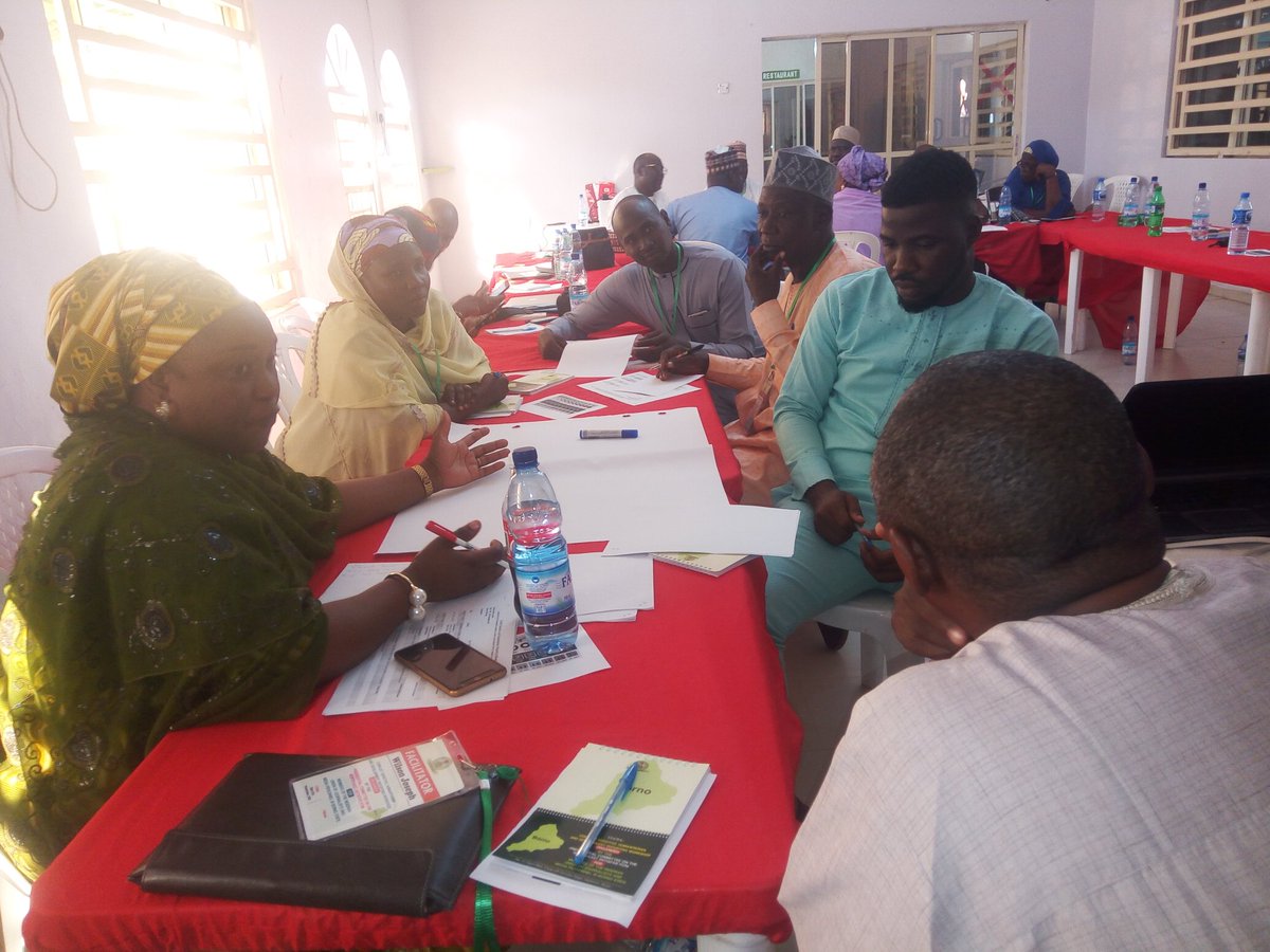 Sophyemman's tweet photo. @pcni Break out session of participants identifying currents trends in journalism, what has changed and what has not . https://t.co/9cj0to2wX8
