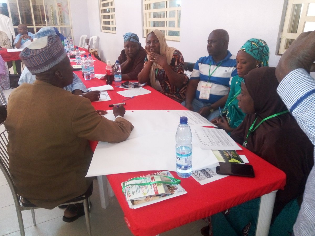 Sophyemman's tweet photo. @pcni Break out session of participants identifying currents trends in journalism, what has changed and what has not . https://t.co/9cj0to2wX8