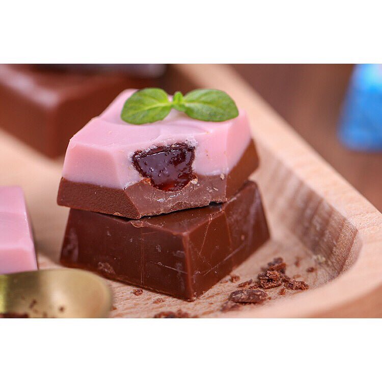 JanpanSnack's tweet photo. Tirol Chcloate ช็อคโกแลตญี่ปุ่นรวมรส นำเข้าจากญี่ปุ่น หลากหลายรสชาติ ทานแล้วจะติดใจ 
Size : กล่องละ 27 ชิ้น
ราคาสุดคุ้ม  189  บาท 📲 สอบถาม/สั้งซื้อ @nhq4799v (มี@ด้วยนะตัวเอง) https://t.co/17Juax3f9S
