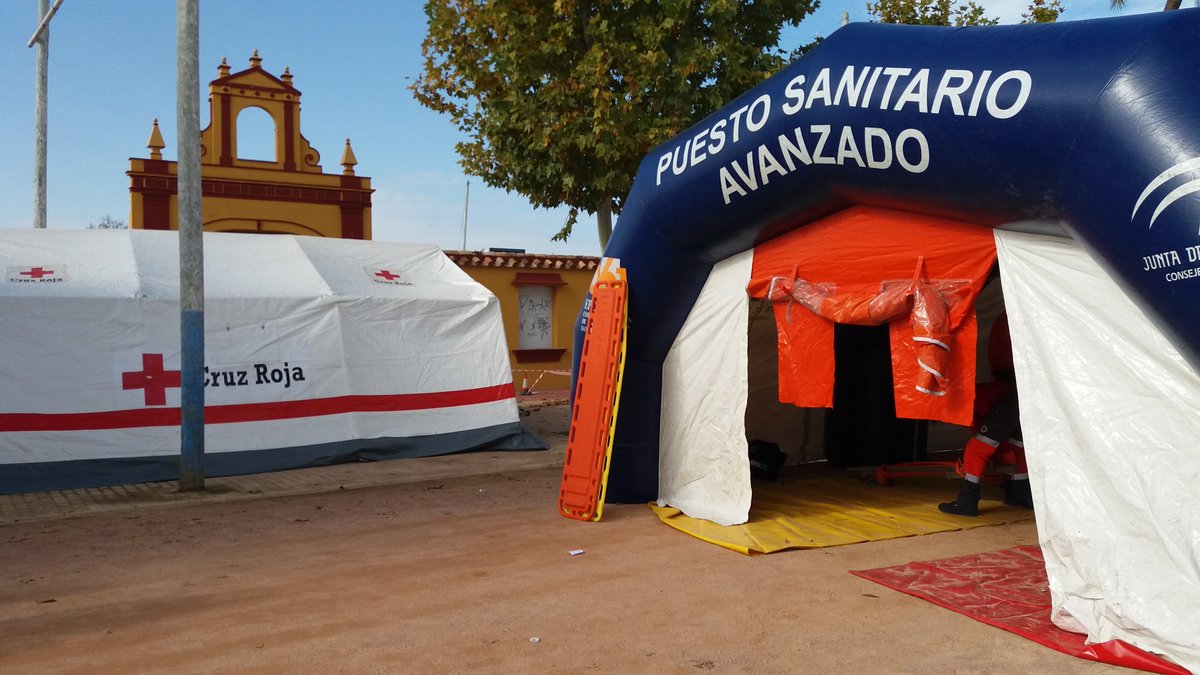 061Cordoba's tweet photo. #SimulacroIMVCórdoba terminado y toca hacer valoraciones. Ante una catástrofe debemos aprender a gestionar el caos. Inmejorable organización de @CruzRojaCordoba . Todos los participantes estamos orgullosos de poder saber gestionar algo así. Enhorabuena. https://t.co/JBbMdxeQ9f