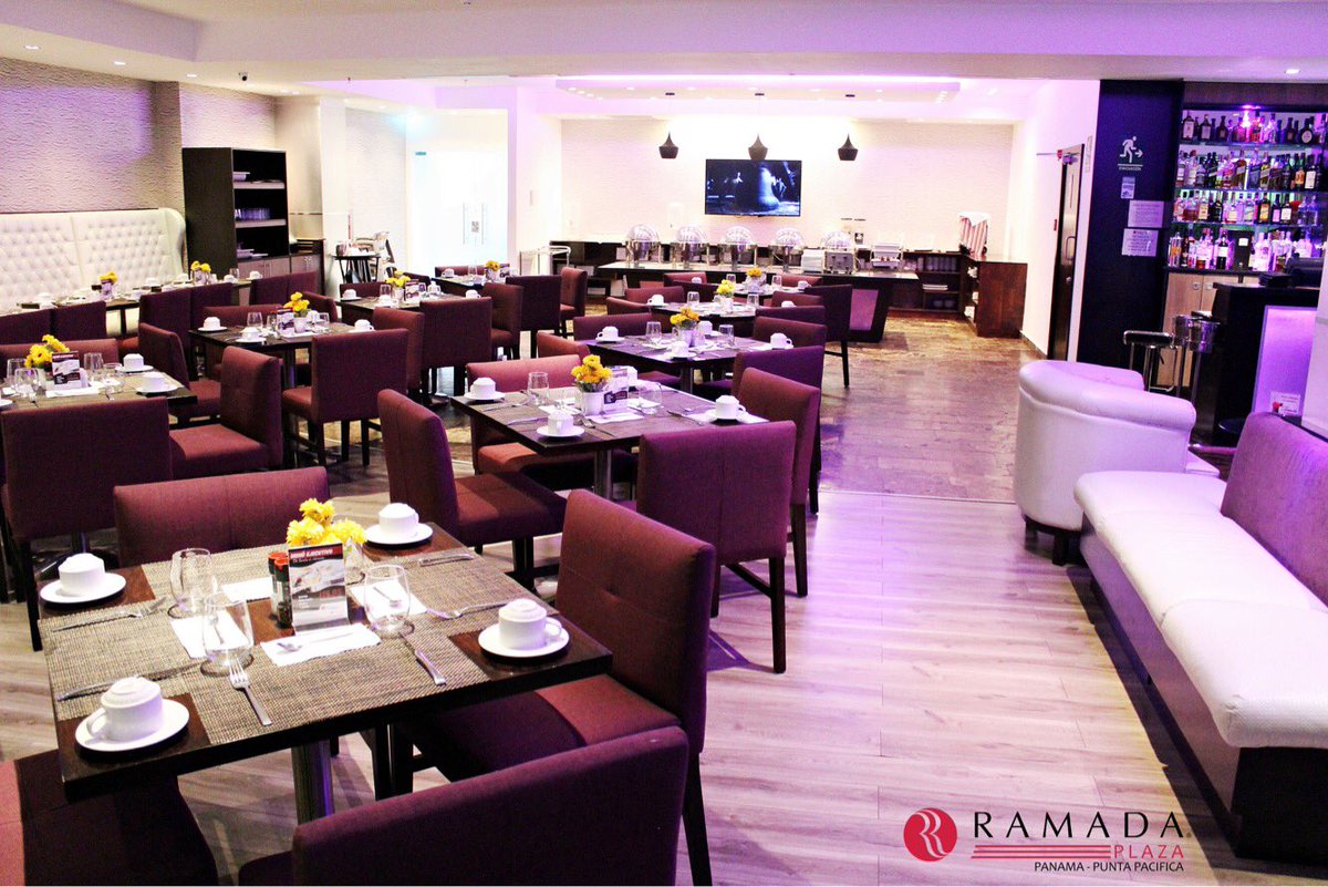 RamadaPTY's tweet image. Con su reserva en #RamadaPlaza podrás disfrutar de nuestro desayuno Buffet desde las 6:30 a.m. en nuestro Restaurante #Fontanella 

Para cotizaciones y reservas ☎️322-0000 
📧reservation@ramadaplazapanama.com 

#Buffet #breakfasttime #Hotel #Comodidad #Lujo #Negocios #Panamá
