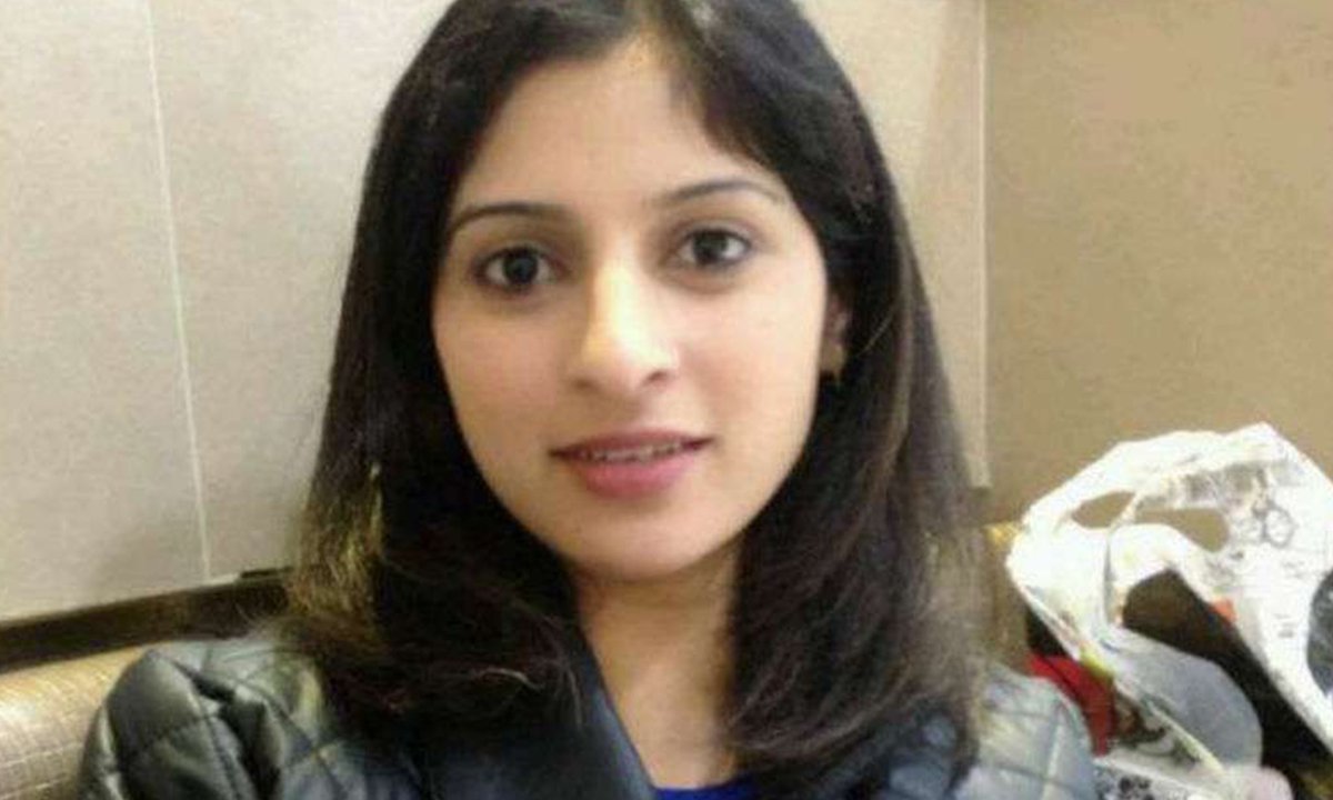 FeministRoxy's tweet photo. This is Suna Muhammad, mother of 5 who was killed on Monday in Ilford, East London in front of her children by being shot with a crossbow by her ex-husband. #domesticviolence #protectvictimsofdomesticabuse thank you @zoe_beaty for writing about Suna #WomensRights https://t.co/9lgmb3nHEB