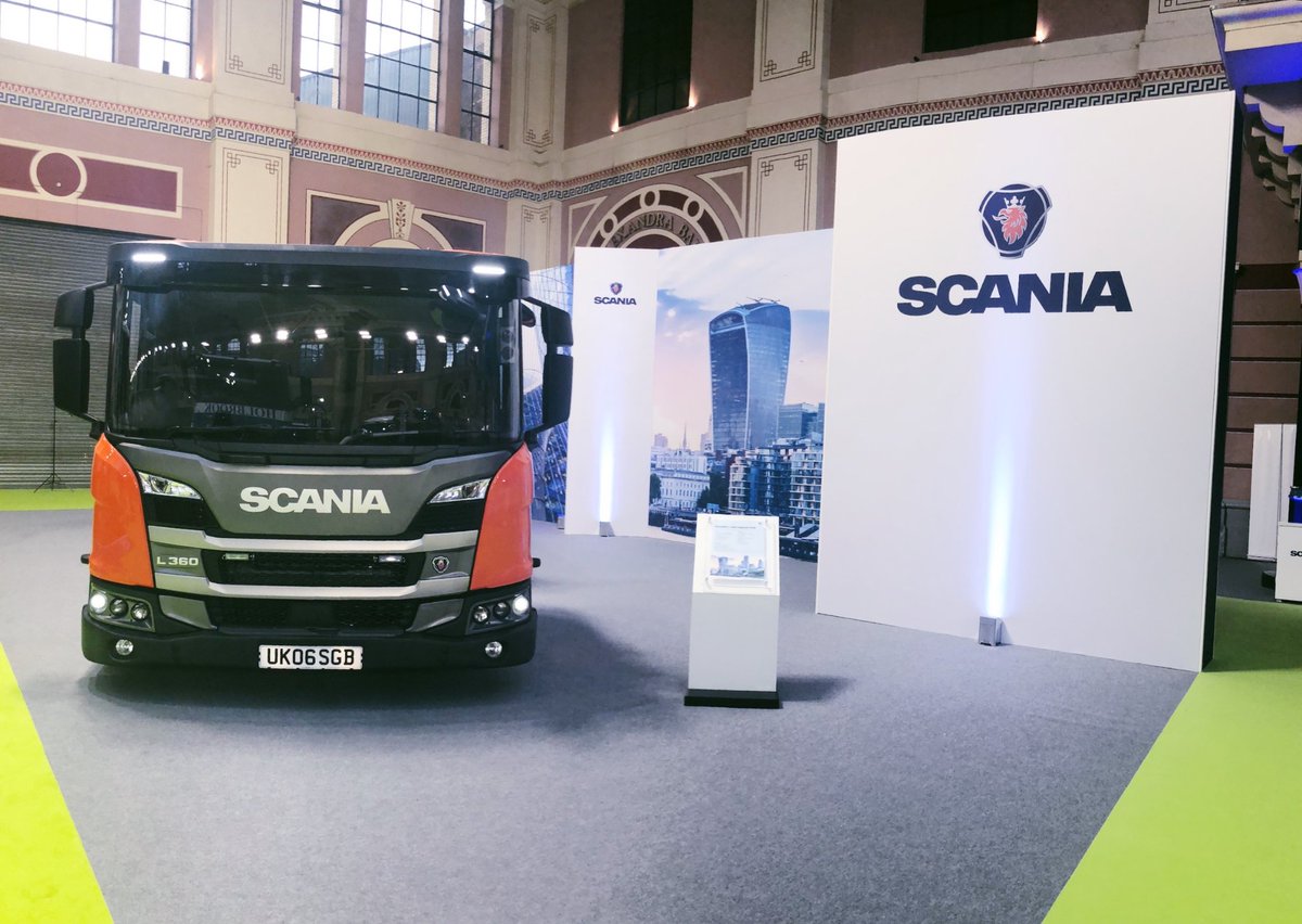 Fleet_Speak's tweet photo. What is your company doing to reduce its carbon footprint? #FITC2018 #freightinthecity #Trucking
https://t.co/oC14kYYQZ8 https://t.co/3BHjGVYotr