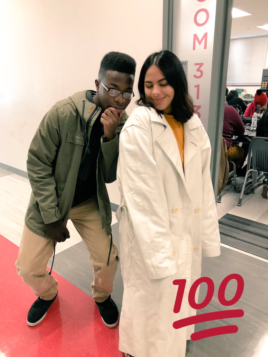 iUgalde10's tweet photo. Fashionistas...! @HISD_NHECHS https://t.co/lC4CaaIje6