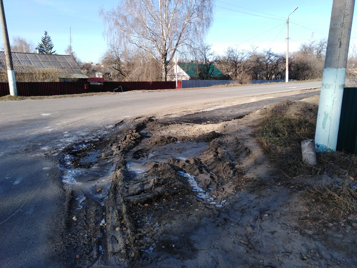 andre220875's tweet photo. @AdmKimovsk71 ведётся ли контроль за тем как выполняются работы по укладке тротуара? Ответьте на вопрос-как попасть на этот тротуар????? https://t.co/Br1ccSGQ0I