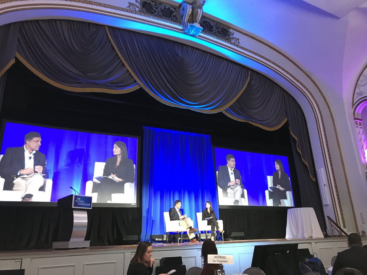 cdellarocas's tweet photo. “Make skills more visible” @zahidi issues an open invitation to universities to work with @WEF on a 2019 project on how skills (should) relate to degrees. #Edx2018 https://t.co/yxmk9x4gmL