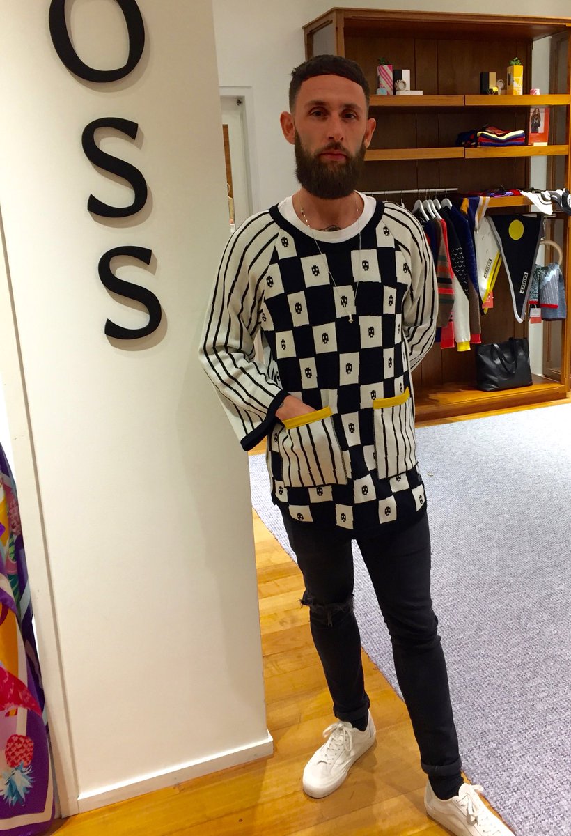edgeonly's tweet photo. This is contemporary Irish knitwear and Jewellery. @esheep_knitwear and @edgeonly ⚡️ both available at @blossintl @DundrumTC #edgeonly #blossxdundrum #electronicsheep https://t.co/ShEsOK8vYY