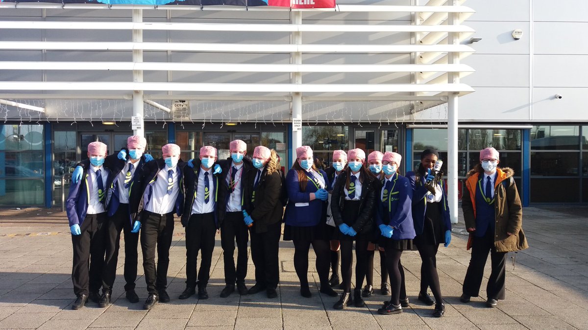 MauraWork's tweet photo. Having an amazing time 😊, at the World of Work event organised by our Emma T from @MCCWorkSkills.  Look at all these inspired students from @MEAcad High School who loved hearing about working for the NHS 😆
#Gatsby #benchmark5 #worldofwork
@AHworkandskills 
@Saratodd16 https://t.co/YXJNfR83ah