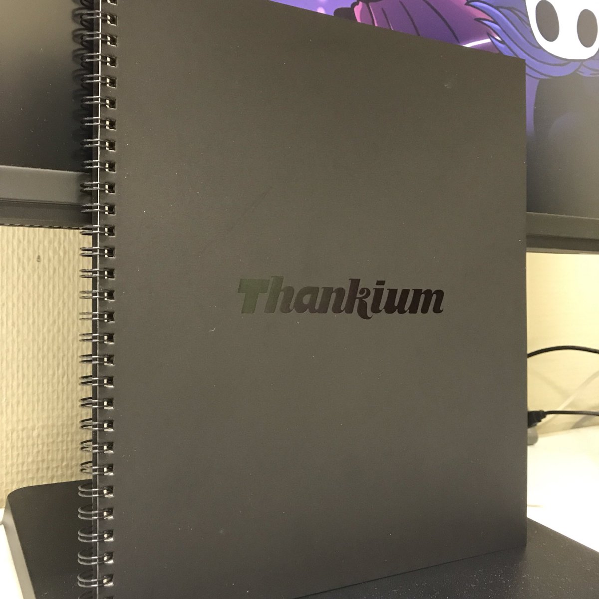 No puede molar más el cuaderno que me han regalado mis amigotes de <a href="/Thankium/">Thankium Agencia de Publicidad</a>. ¡Y está pautado! Como me conocen... #VivaThankium !!