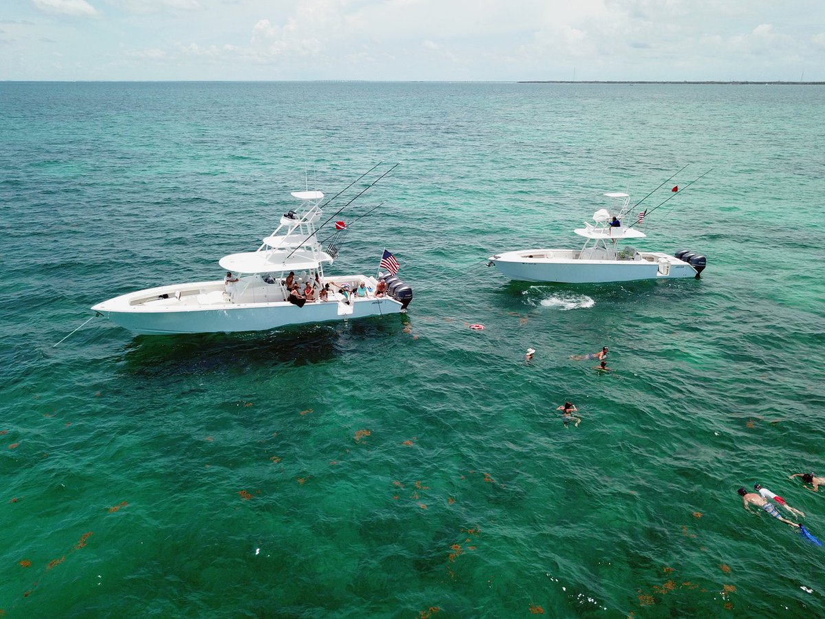 JupiterMarine's tweet photo. Who else is ready to run on island time?! Check out this #Jupiter43 and #Jupiter38 sitting pretty!
.
.
.
#JupiterMarine #islandhopping #centerconsole #boatlife #island #lifestyle #Jupiter #boating #tower #secondstation #divedoor #luxury #fishingboat https://t.co/XbLBfNFoAG