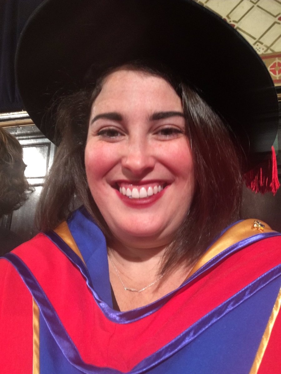 TheBardolator's tweet photo. Dr. Weinberg reporting live from #qgrad18 https://t.co/nW9Juqhwgj