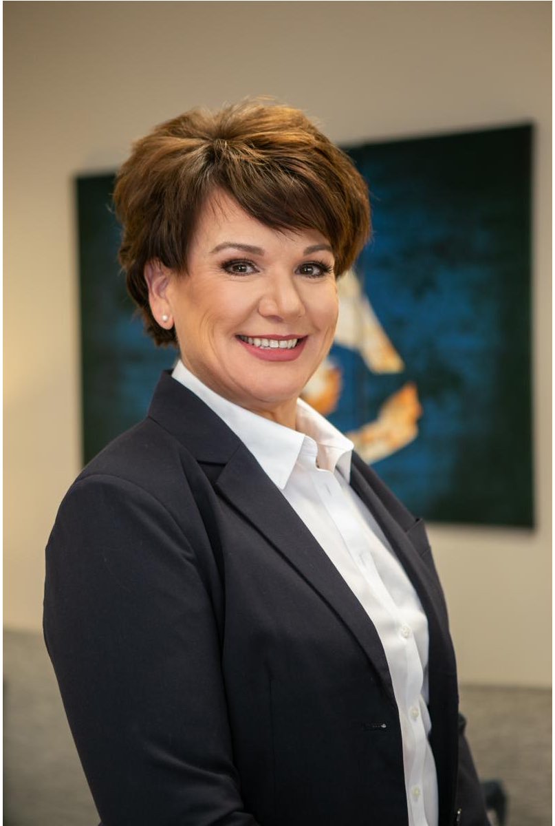LAAmbulance's tweet photo. Today, our CEO, Donna Newchurch, will be participating in a #RuralHealthChat with @ruralhealthinfo and @NOSORH at 11:00a.m.!!! Be sure to tune in!!! #LouisianaAmbulanceAlliance #RuralHealthChat #LAA #LRAA https://t.co/qXhmTg2AbA