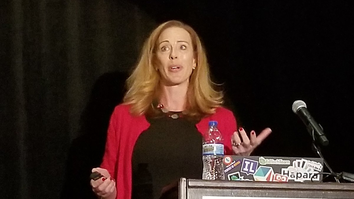 kelliupgraded's tweet photo. Watching @sschroederteach give her first keynote #sharefearlessly #heartcentered https://t.co/ncNDFYviLW