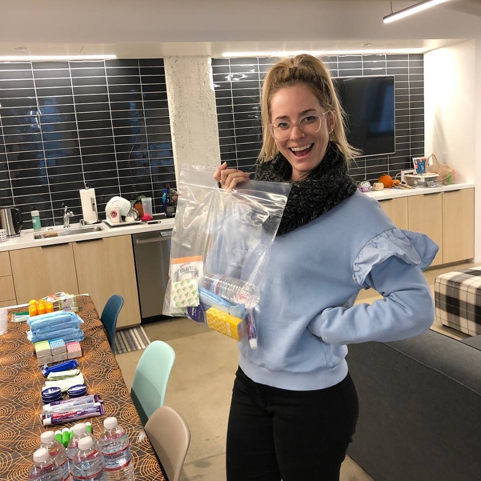 wirtdesigngroup's tweet photo. #TBT We celebrated #worldkindnessday this week!
The #WirtDesign team put care packages together for those in need.
#spreadkindness #wirtdesigngroup #teamwork #dtla #community #kindnessmatters #dogoodfeelgood #payitforward #giveback https://t.co/t1uoyYCacg