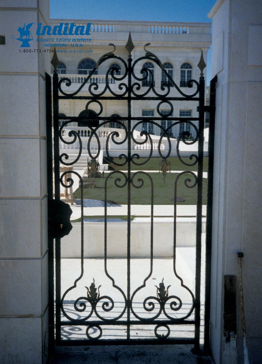 InditalUSA's tweet photo. Our wrought iron bars and scrolls make an elegant gate

https://t.co/qJ8fgrsHkM

#arteferro #irongate #irongates #irongatecares #wroughtiron #forgedgate #wroughtirongate #forgedirongate #gardengate #DecorativeIron #iron #VillaDesign #italiandesign #madeinitaly #designinspo https://t.co/S1M9AZrUpz