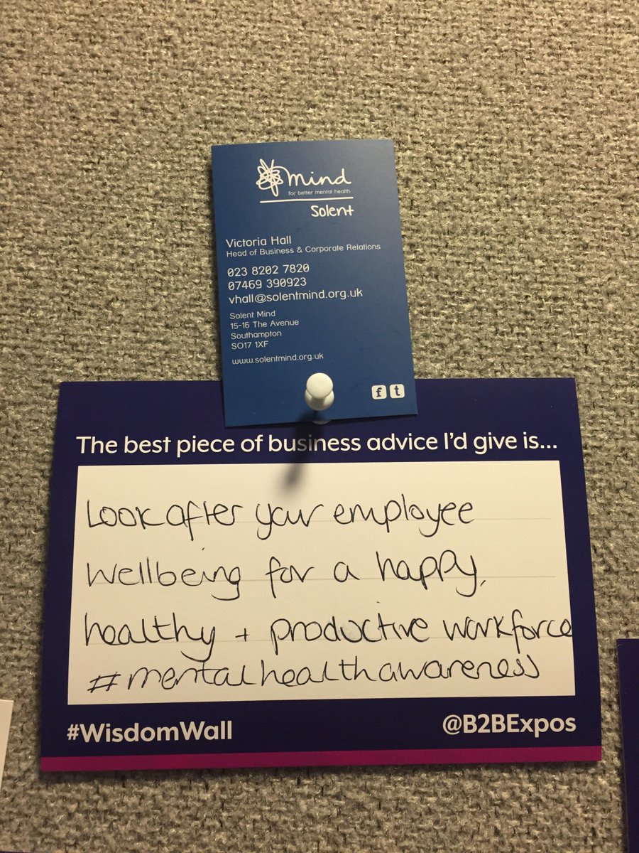 SolentMind's tweet photo. Head of Business & Corporate Relations, Victoria Hall, leaves a message on the @SouthamptonExpo #WisdomWall! #workplacewellbeing @B2BExpos https://t.co/nVAlug5l7i