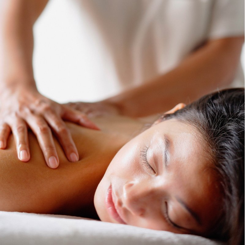VillageCommons's tweet photo. Regular massage relaxes the body and calms the mind. It keeps your body where it needs to be so you can keep living the life you love. Book an appointment at @MassageEnvy in #WestPalmBeach! (561) 333-3323 https://t.co/uO2crLqwf9