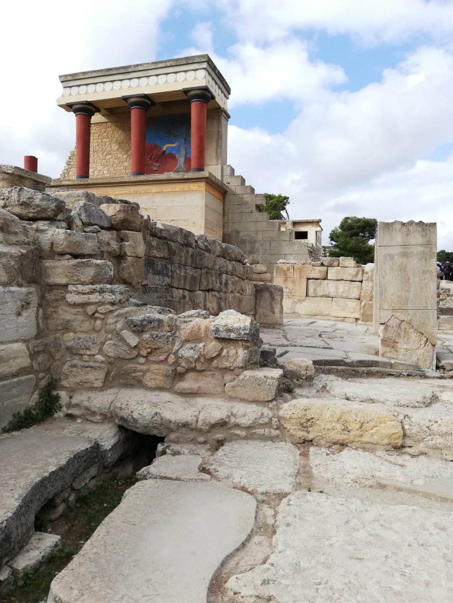 NlisOslo's tweet photo. Erasmus+ Project Meeting Greece Day 2- Our students visited Knossos with 18 students from 6 different countries in Europe. They also visited the archeological museum of Crete. https://t.co/57qlxVGYiA