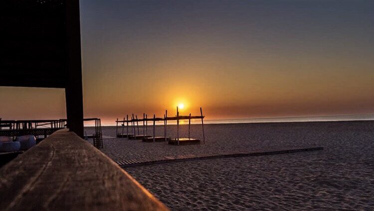 brunopain1's tweet photo. via :  @Angotourism1 

Cabo Ledo is a large cove located in the province of Bengo, in the heart of the Quissama National Park in Angola.
120 km south of the city of Luanda.
#caboledo #angola #bengo #photography #beach #sunset #sun  #tourist #praia #beautifull #ondasgigantes https://t.co/9yV84KtYhN