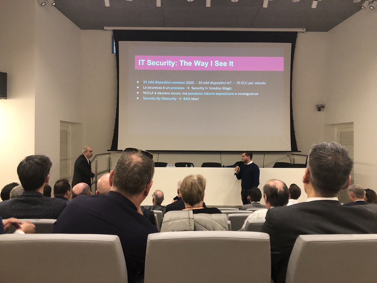 yarixsocial's tweet photo. .@CaFoscari e #Yarix tra formazione e ricerca. Francesco Palmarini racconta a #VarEvolution le attività, il suo percorso di dottorato e la collaborazione con la #DigitalSecurityDivision @VarGroup https://t.co/XMlKIzQQ3R