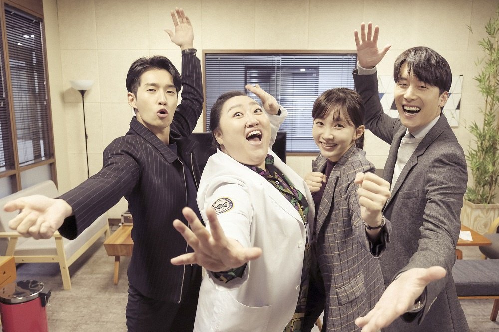 DsDXxfqVYAEFZ9k.jpg:large