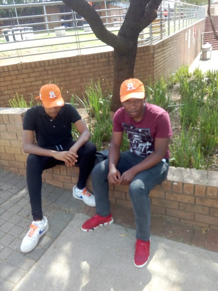 THEOREM_SA's tweet photo. Why dream about it if you can own it? Own your @THEOREM_SA summer cap today at only R250 each. #it_is_about_being_unique #simplicity #headwear #streetwear #fashion https://t.co/cxTJqdAVQt