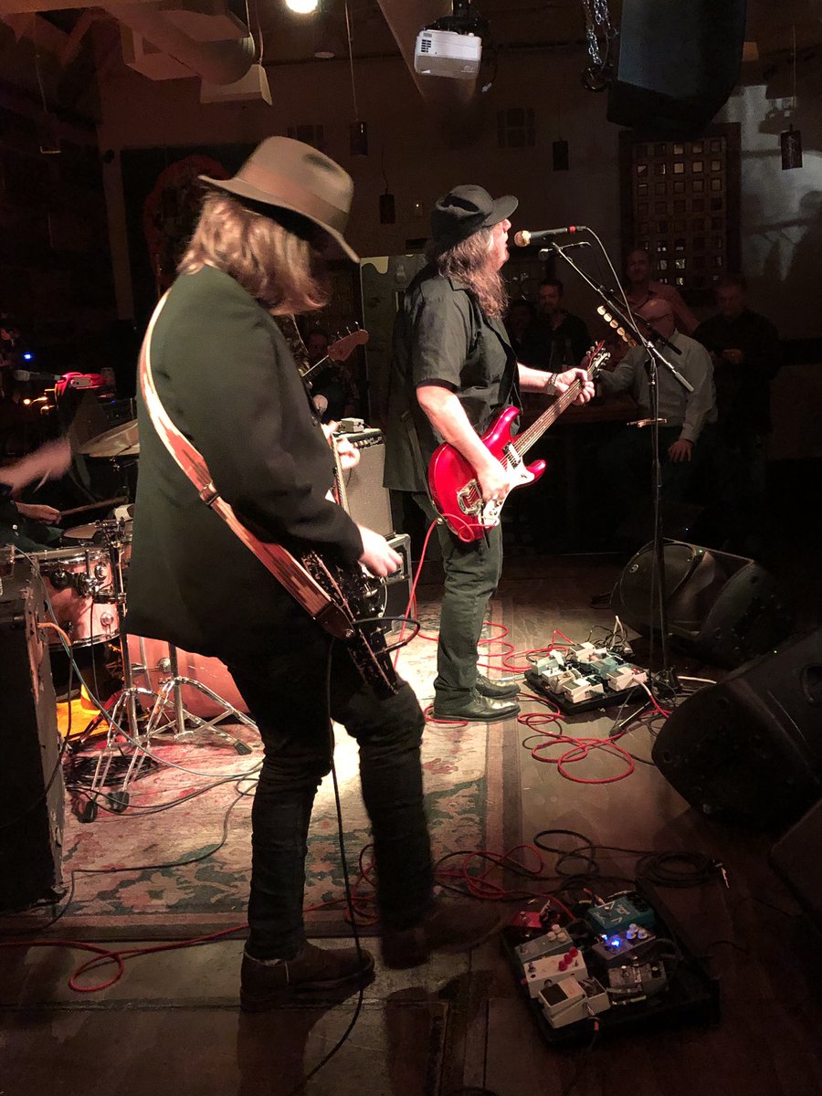 GumboGuy17's tweet photo. @morningrockshow #CaptainConcert Are any of you fans of Drivin’ N Cryin’? Saw them Tuesday in Dallas. @kevnkinney still sounds awesome, and as always it was a great blend of Southern rock and blistering rockers! Rock on @drivinncryin!!! https://t.co/LDBjEP4xEH