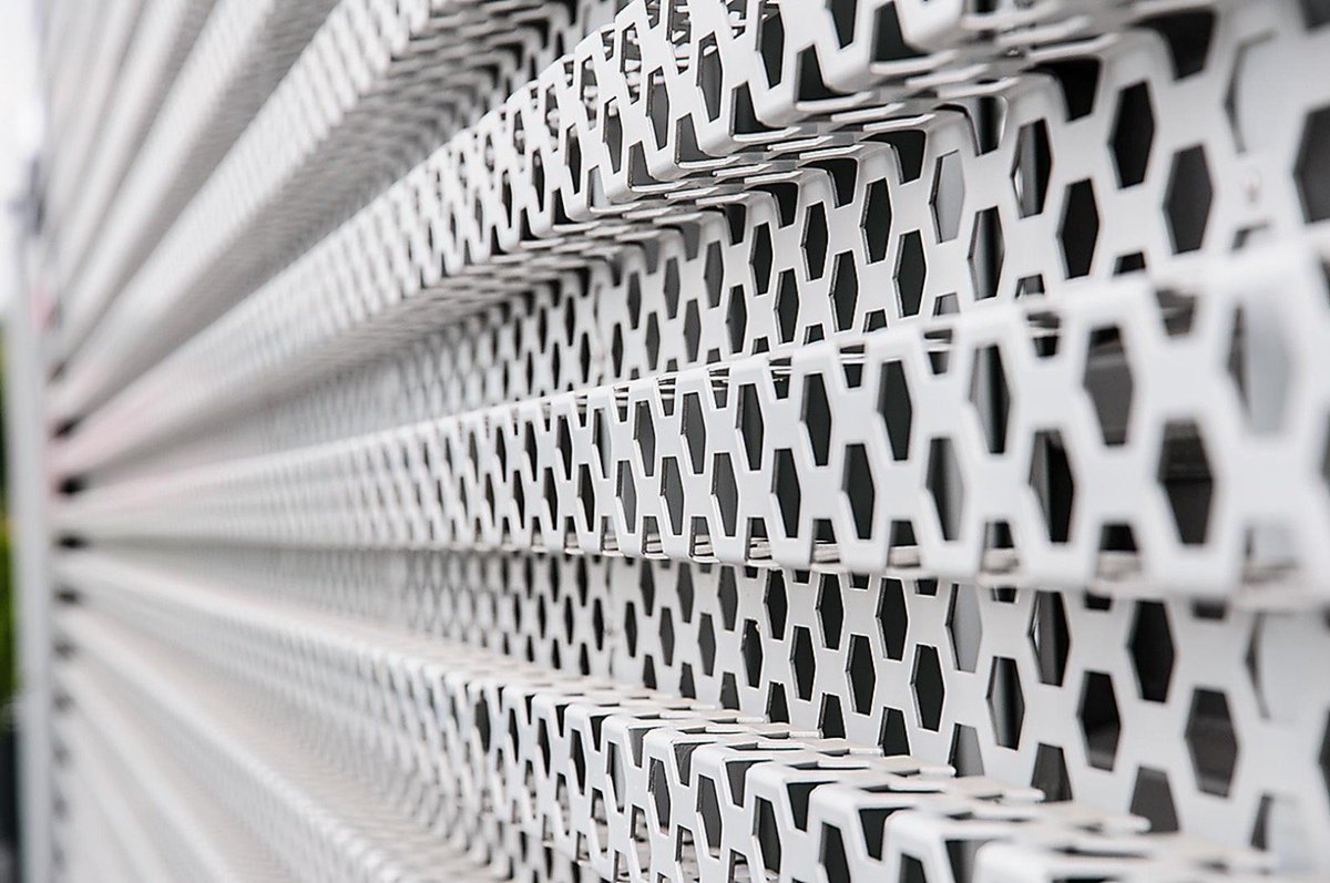 ReconalLtd's tweet photo. Perforation is a perfect way to decorate different types of surfaces - from outdoors to indoors, from car showrooms to restaurants. The possibilities are endless and will live up to the client's imagination.  #perforation #showroom #audi https://t.co/QCeh3ihGrW
