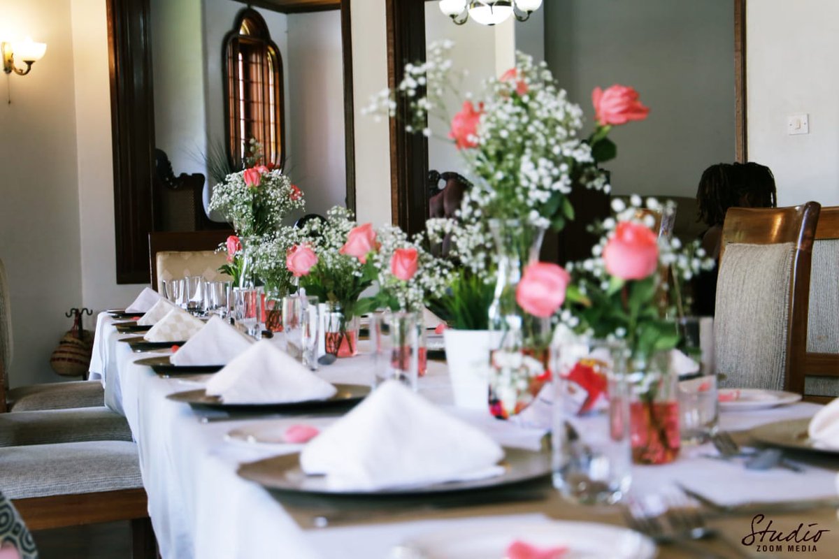 DecorHeavens's tweet photo. When planning to hold an #inhouseparty,its always a priority to make your guests feel at home at your home ;away from their home ofcourse๐@DecorHeavens #HeavensOccasionsDecor #Heavenlyinthemaking https://t.co/NkYhNLiX6T
