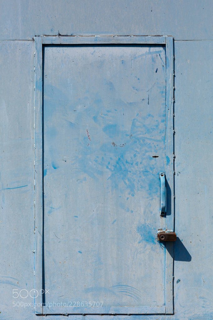 Blue Old locked Door (автор фото kkolosov) #wooden,poor,door,front,texture,wall,abandoned,abstract,aged,ancient,antique,background,bolts,building,closed,concept,cracks,demolished,domestic,doorway,entrance,escape,exit,faded,freedom,ghetto,ghost,grain,grunge,handle,history,hom…