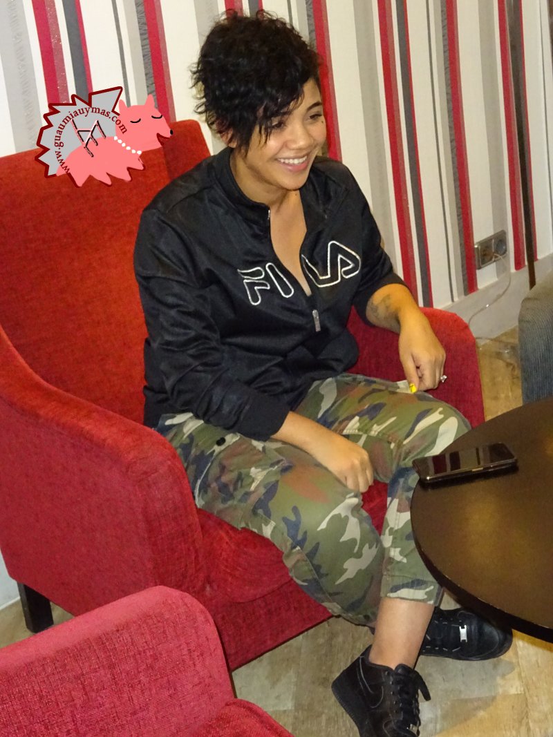 GuauMiauyMas's tweet photo. Vídeo y fotos durante la entrevista con @lennis_ro ,nos habló de #DimeQue con @YeiyDey , #Gamers , @deejaymad y @RomeoSantosPage ,su concierto en @BikiniClubBcn ,con quién le gustaría colaborar ( @Beyonce @Sia @JLo @badbunny , #BadBunny ) y más https://t.co/JjaTcrslYx https://t.co/oDz62wE5Sf