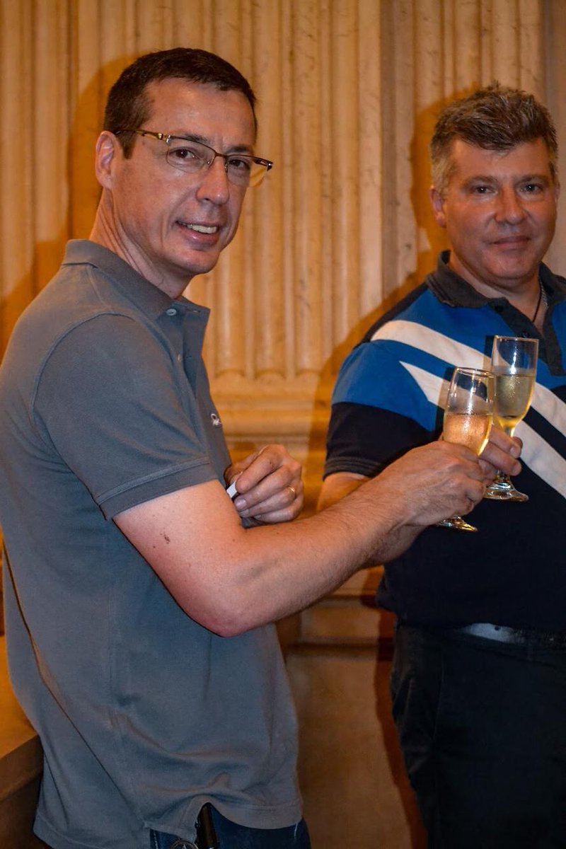 BodegaMinni's tweet photo. Muchas gracias a todos los que nos acompañaron en el Teatro Colón el pasado martes. Y hoy los esperamos en la Feria de Vinos y Bodegas en Tiara Petit Restaurant a las 20hs. Salud! https://t.co/lFuwxfphi0
