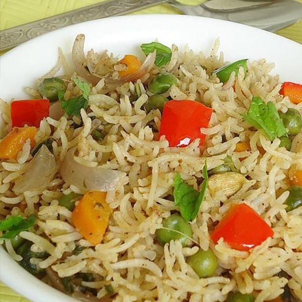 VijFoodGuide's tweet photo. Please any recommendations for a Good Veg Biryani Restaurant in Vijayawada. 😀 https://t.co/FgR46N77vj